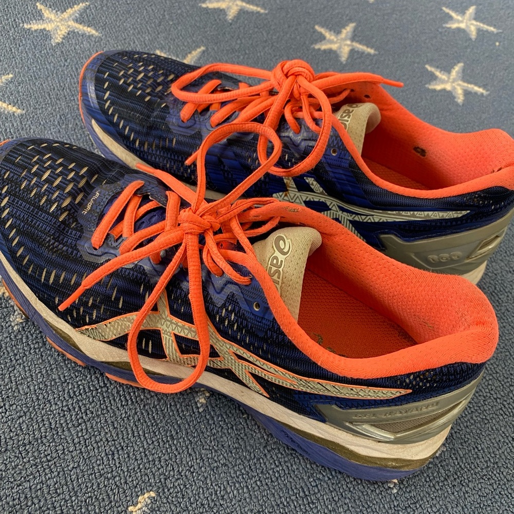 Asics running shoes size 9